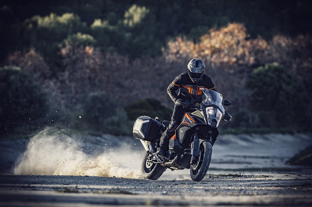 MY21 KTM 1290 SUPER ADVENTURE S
